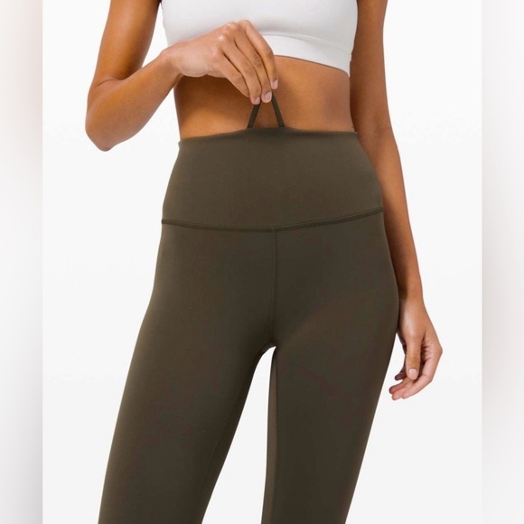 Lululemon Wunder Train High-Rise Tight 25" size 2 - Picture 3 of 6